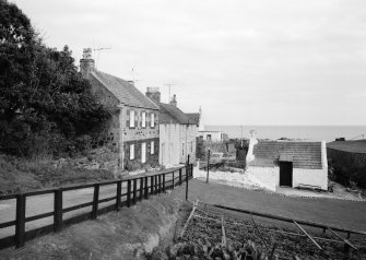 General view of 39-42 Burnside and Waterside cottage, St Monance.