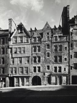 Lawnmarket  Edinburgh, 306/310 Exteriors of the Buildings