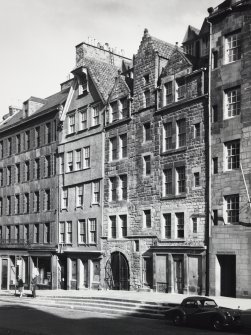Lawnmarket  Edinburgh, 306/310 Exteriors of the Buildings