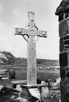 Iona, St John Cross reconstruction