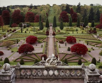 Drummond Castle Crieff, Garden Statuary: Record