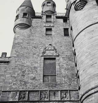 Glamis Castle -Details 