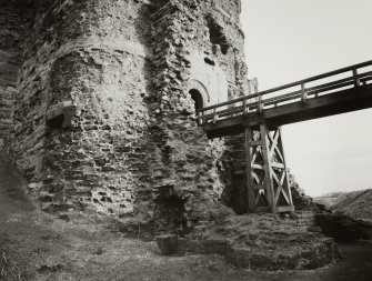 Tantallon Castle Various Views and Details (DH 2/86)