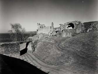 Urquhart Castle Gen Views for PCs