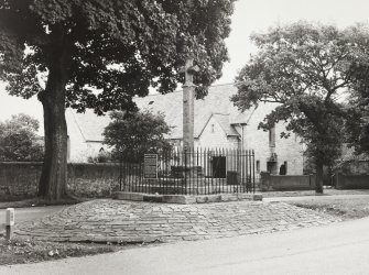 Ormiston Cross, East Lothian.  General Views