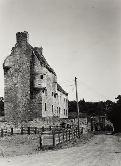 Midhope Castle West Lothian, Dovecot,