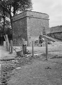 General view of Bankton House dovecot, Prestonpans, from NW.
