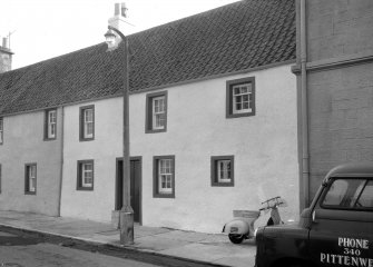View of front elevation of 4-8 High Street, Pittenweem.