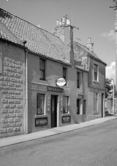 Oblique view of 5 and 7 High Street, Pittenweem.