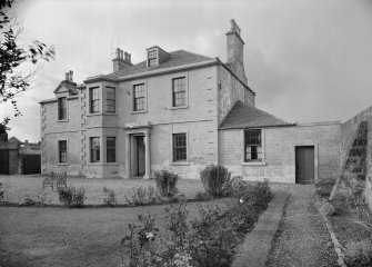General view of frontage of Murrayfield House, James Street, Pittenweem, from south east.