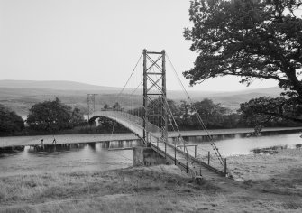 Brae Doune, Suspension Bridge
View from NNW showing WNW front