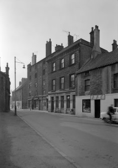 View of 1-15 North Street and front of 27-29 Waggon Road, Bo'ness, from NE.