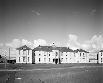 View of central office building from W
Photosurvey 1 June 1995