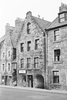 General view of 42-48 High Street, Linlithgow, from SE.