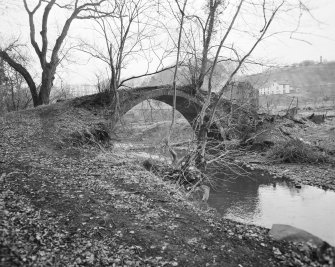 General view of Mousemill Old Bridge.