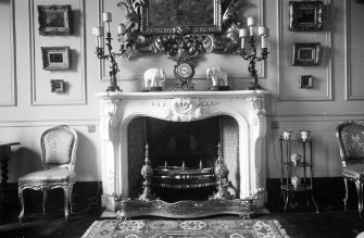 Interior.
View of fireplace in drawing room.