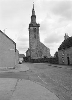 View from WSW showing WSW front of Parish Church, Kirkgate with 29 Kirkgate, Cupar on the right.