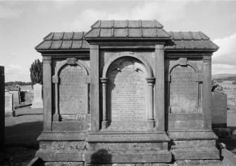 General view of tomb commemorating James Reid, George Reid and descendants, 1753, in the churchyard of Orwell Old Parish Church.