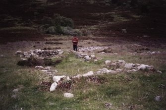 Glac Mhor: view of kiln-barn.