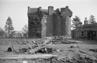 General view of exterior of Claypotts Castle, Dundee, from West.