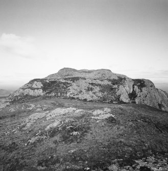 Eigg, An Sgurr, Fort. View of wall from W.