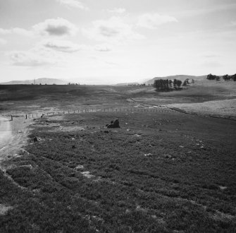 Hut-circles 1 (NO 0760 4844); 2 (NO 0761 4846); 3 (NO 0762 4848).