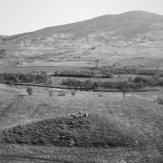 RCAHMS. Grave of Diarmaid, stone circle