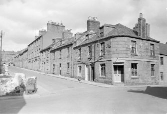 General view of Balmain Street, Montrose.