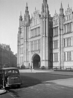 View of Marischal College, Broad Street, Aberdeen.
