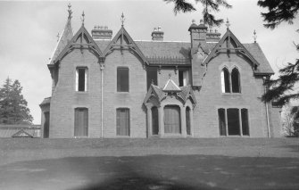 General exterior view of Dunmore House, Perth Road, Dundee.