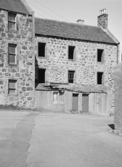 General view of 31-33 Low Street, Portsoy.
