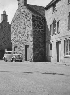 General view of 17 Low Street, Portsoy.