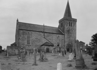 General view of Kilrenny Parish Church and churchyard, Kilrenny.