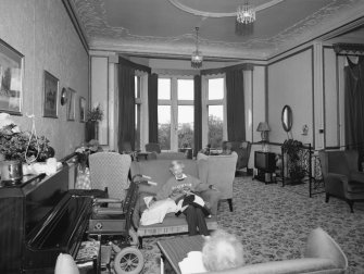 Interior.
Ground floor, drawing room, general view.