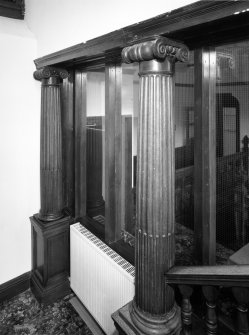Interior.
First floor, landing, detail of wooden columns.