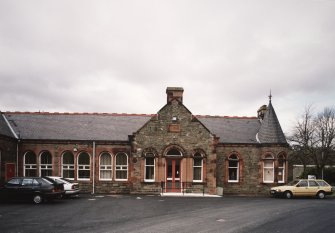 View from SE of SE facade of former Offices, housed in the E corner of the mill (at time of survey, offices and reading rooms of Scottish Borders Archives).