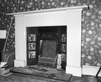 Interior.
Ground floor, S room, detail of fireplace.
