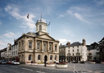 View of town hall from NW showing 1-5 Woodmarket in the background