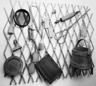 Interior.
View of cooking utensils.