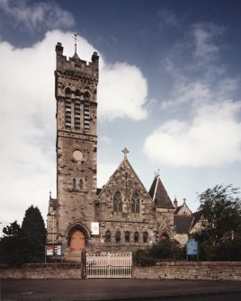 Alloa, Bedford Place, Alloa West Church, exterior.
View of front facade.