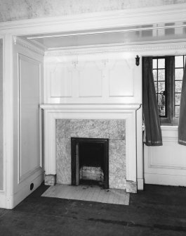 Interior.
Detail of fireplace in Inglewood Room on first floor.