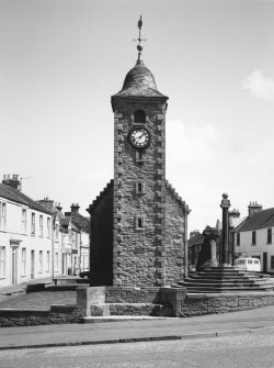 View from W of Tolbooth and Mercat Cross.