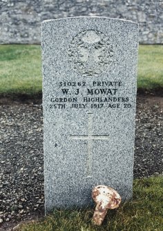 Scanned photograph of Commonwealth War Grave, PTE. W.H. Mowat, Latheron Old Parish Church