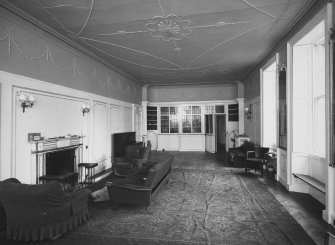 Interior.
View of SW apartment on principal floor, in W wing.