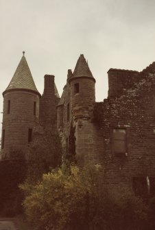 View of Buchanan Castle in a derelict state.