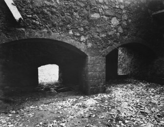 Stirling Castle, grand battery
Interior view of excavations - detail of arcade in North vault