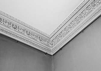 Interior.
Ground floor, S corner apartment, detail of cornice.