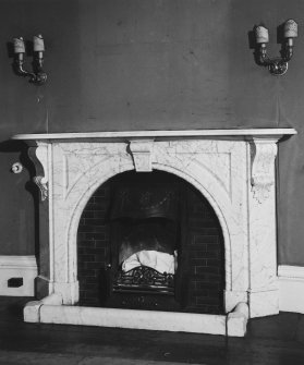 Interior.
Ground floor, E corner apartment, detail of fireplace.