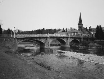 General view of bridge from SW.