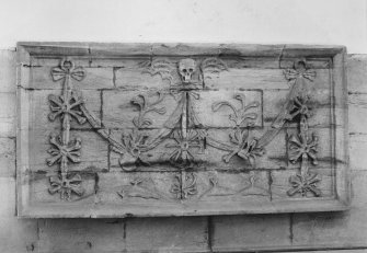 Interior.
W wall, detail of carved panel.